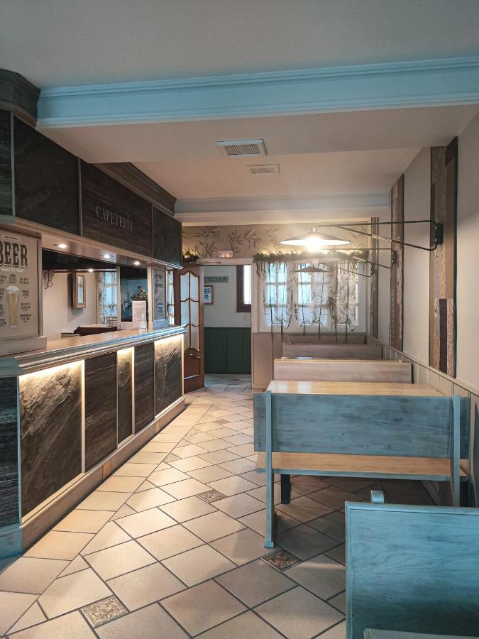 Hotel Villa De Торла Екстериор снимка