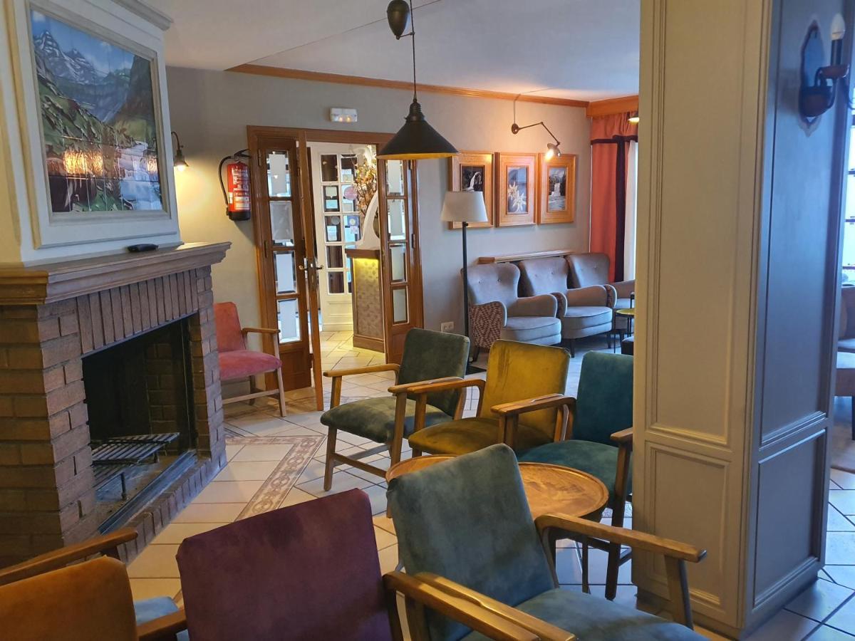 Hotel Villa De Торла Екстериор снимка