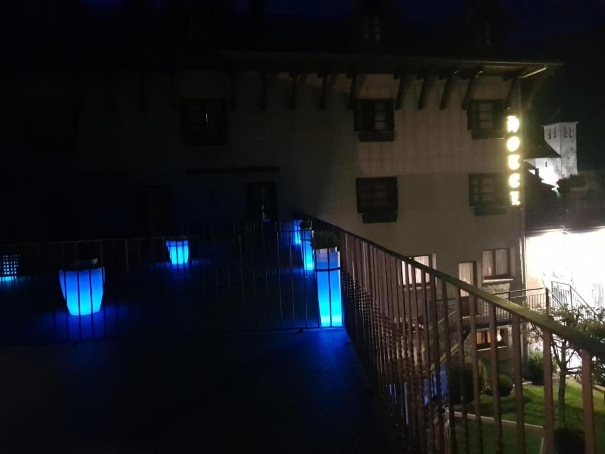 Hotel Villa De Торла Екстериор снимка