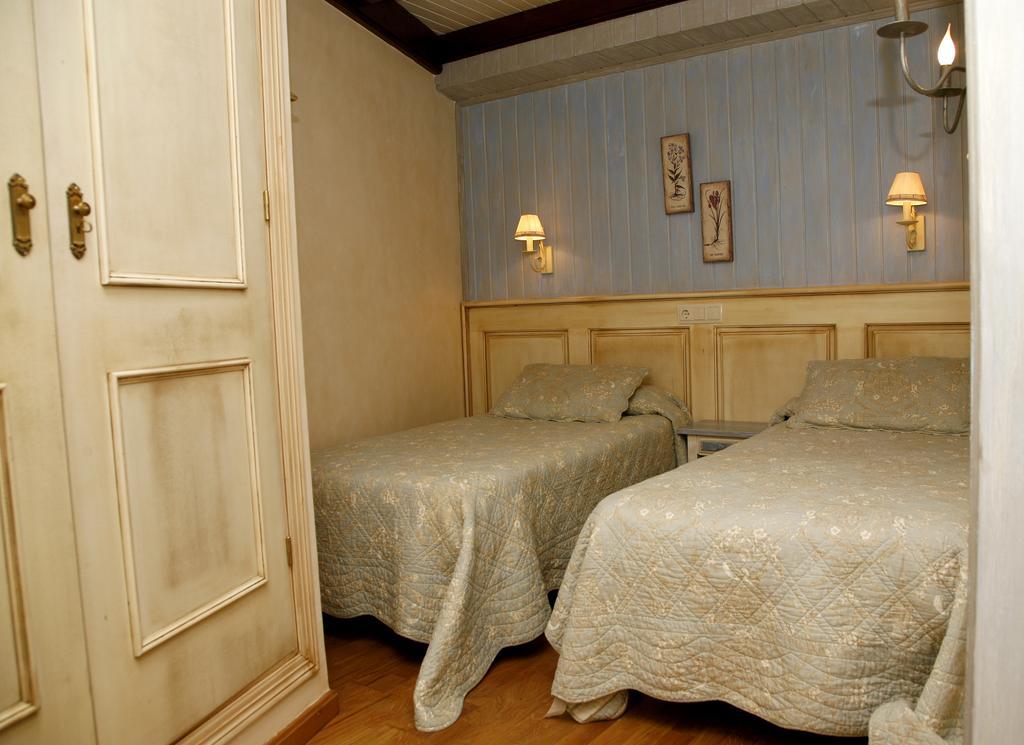 Hotel Villa De Торла Екстериор снимка