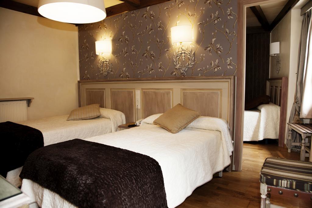 Hotel Villa De Торла Екстериор снимка